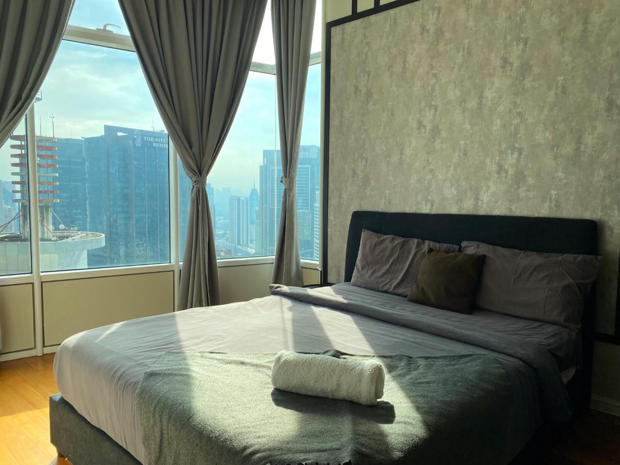 Sky Suites Klcc At Kuala Lumpur Exterior photo
