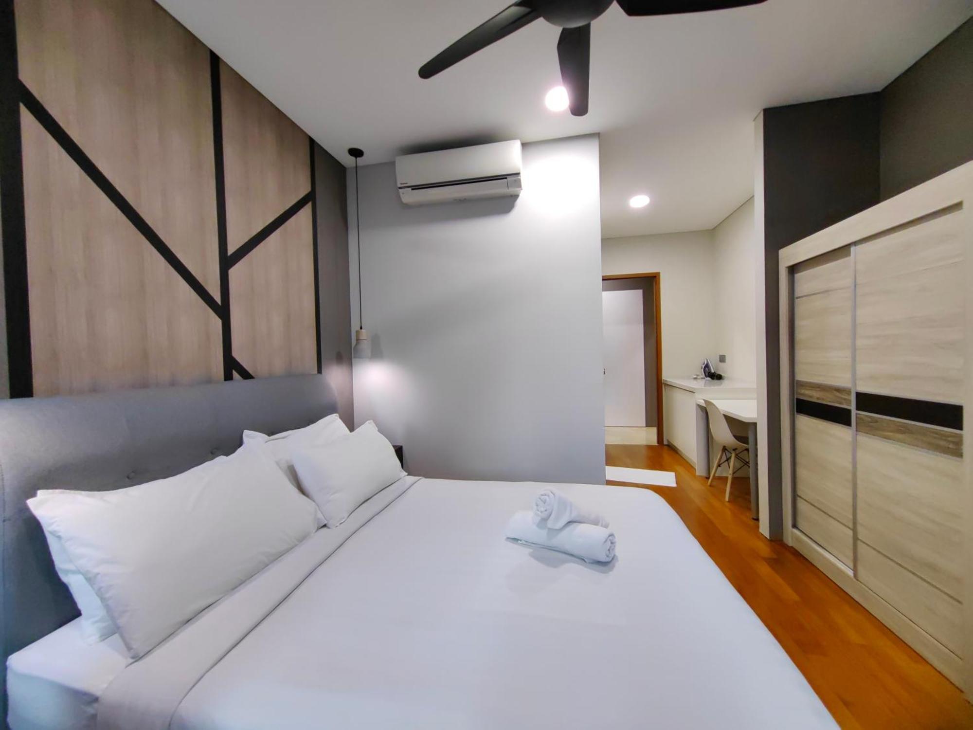 Sky Suites Klcc At Kuala Lumpur Exterior photo